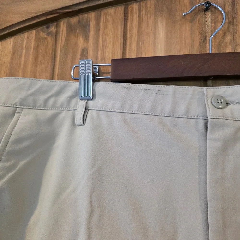 FootJoy Golf Shorts Mens 40 Stone Beige Excellent Performance Stretch Flat Front - Picture 2 of 6
